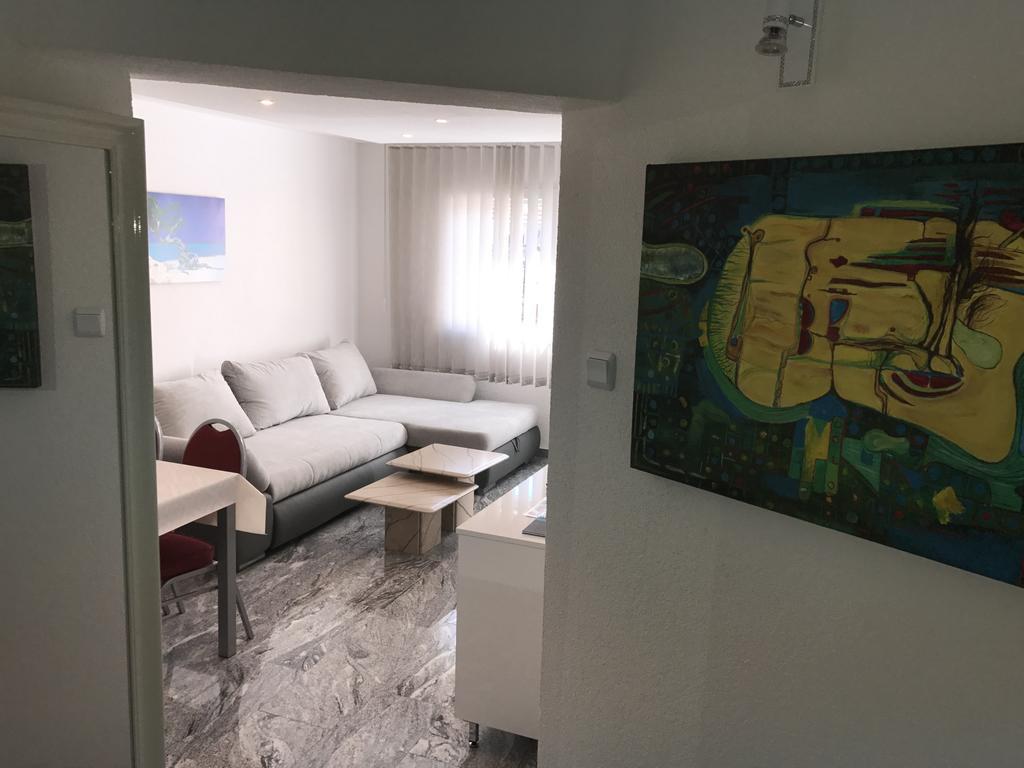Apartments Zara Екстер'єр фото